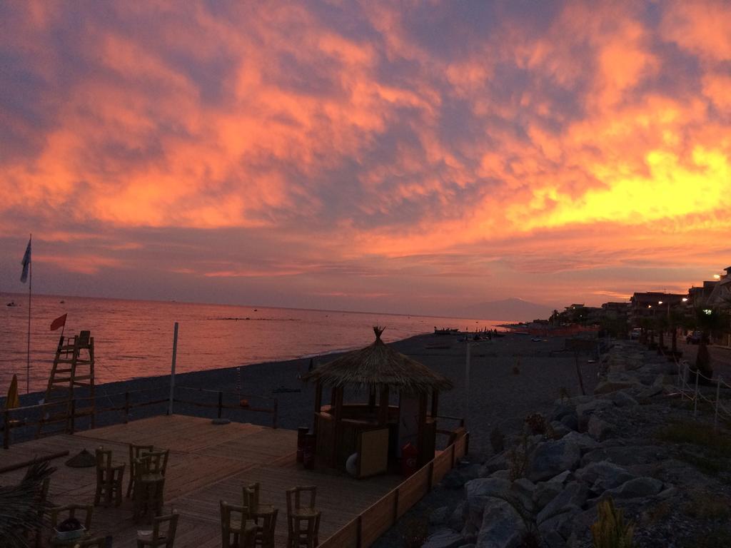 Hotel Il Girasole Bova Marina Exterior photo