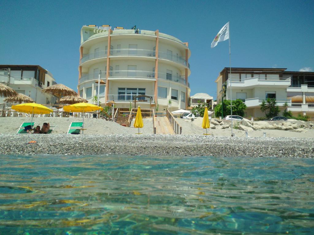 Hotel Il Girasole Bova Marina Exterior photo